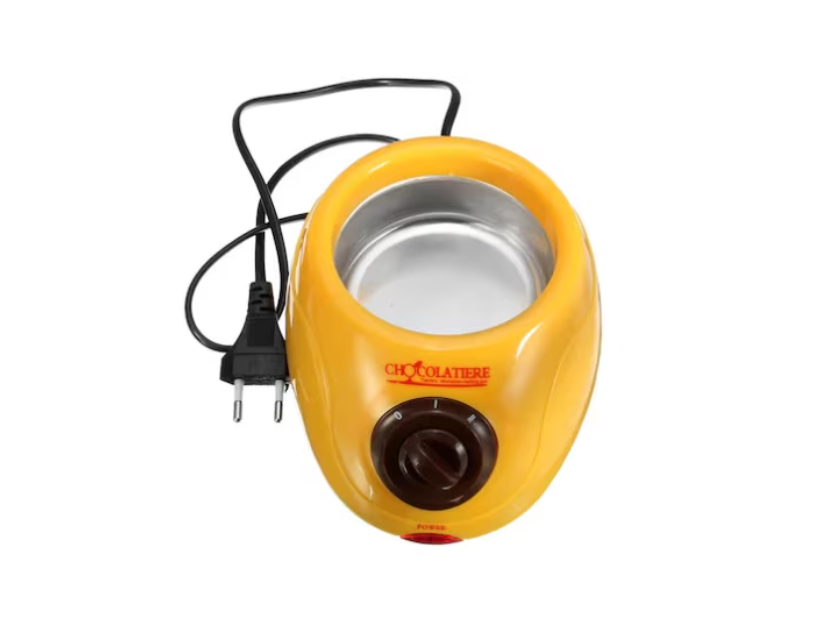 Aparat de topit ciocolata, Alimentare 220-240 V, 30 de accesorii, 7 forme de ciocolata, Topire rapida, Compact BricoMall BM-TPTC30A