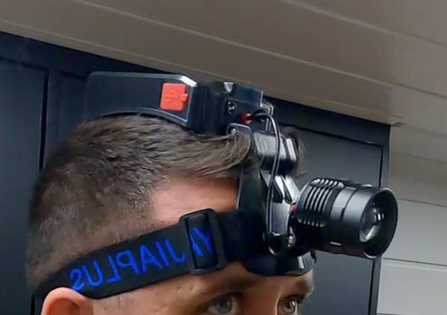 LANTERNA FRONTALA CU PANOU SOLAR SI SENZOR DE MISCARE FUNCTIE POWERBANK